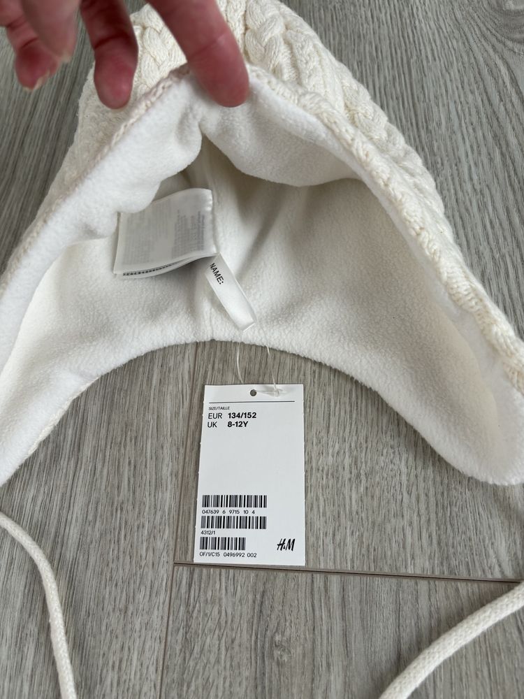 Caciula H&M marimea 134/152 (8-12 ani)