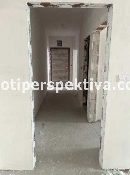 Продава се Тристаен апартамент в Пловдив, Христо Смирненски - 141 кв.м за 1043 €/кв.м - Снимка #4