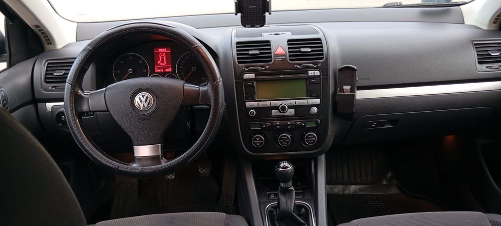 Golf 5 an 2008 Diesel 2.0 TDI 6+1 viteze recent adusa in tara