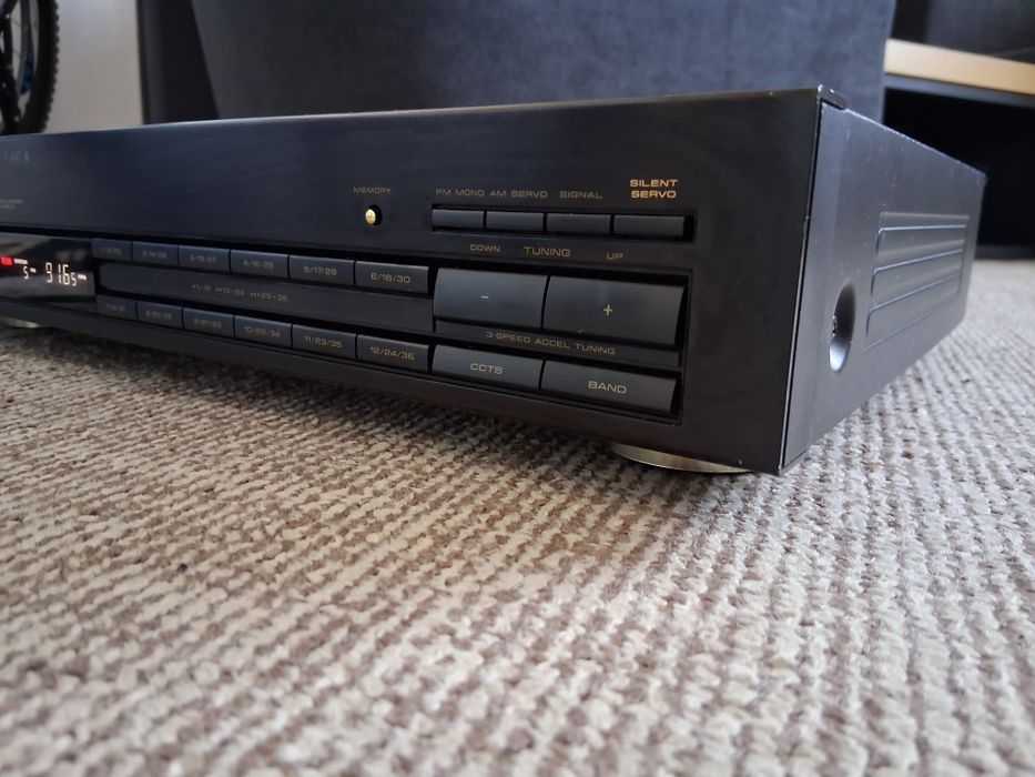 Radio,tuner Pioneer F-447 Japan
