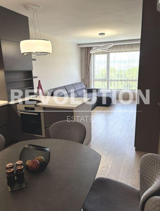 Tристаен апартамент в района на Аспарухово!