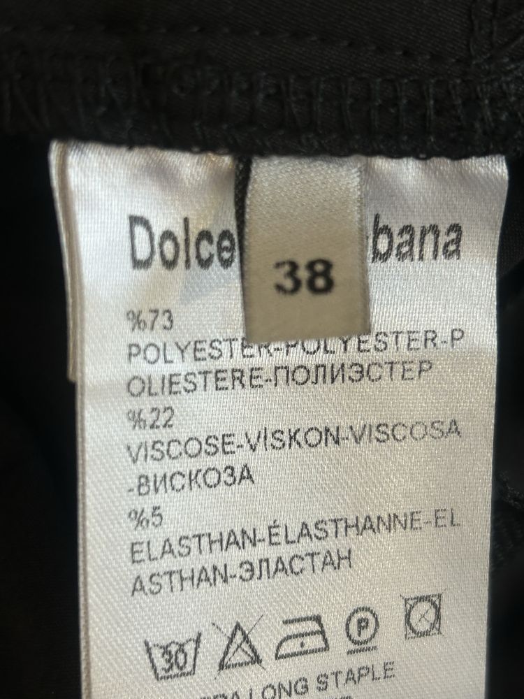 Дамски къси панталонки Dolce&Gabana!