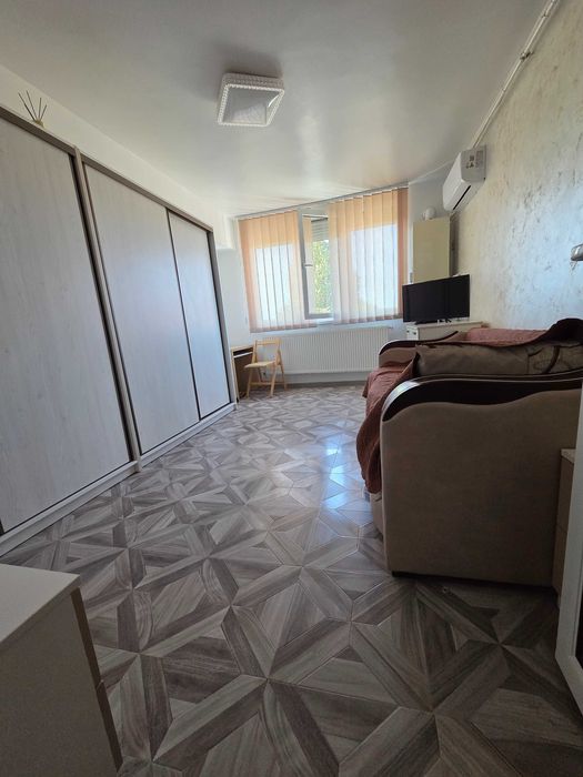 Garsoniera lângă Tribunal