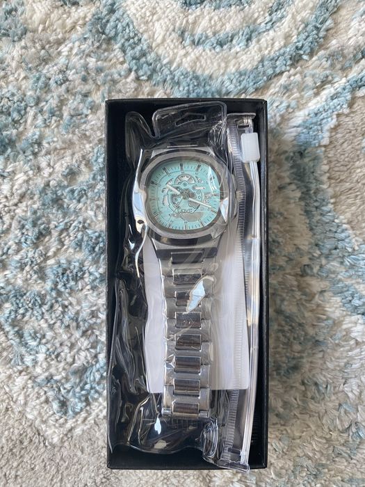 Продам часы