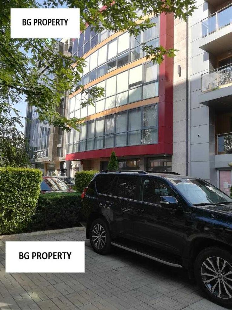 Дава се под наем Офис в София, Център - 214 кв.м за 2568 € - Снимка #14
