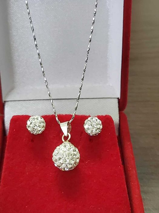 AG97,set argint 925,nou/marcat, zirconii albe, 3 piese superbe