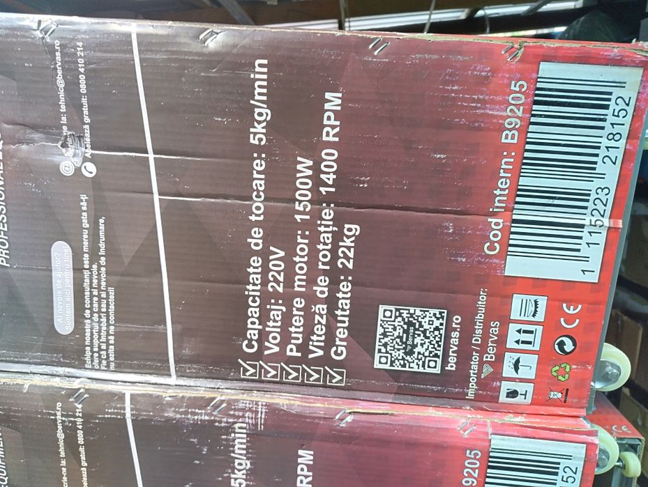 Masina tocat carne 32 cu pâlnie aluminiu