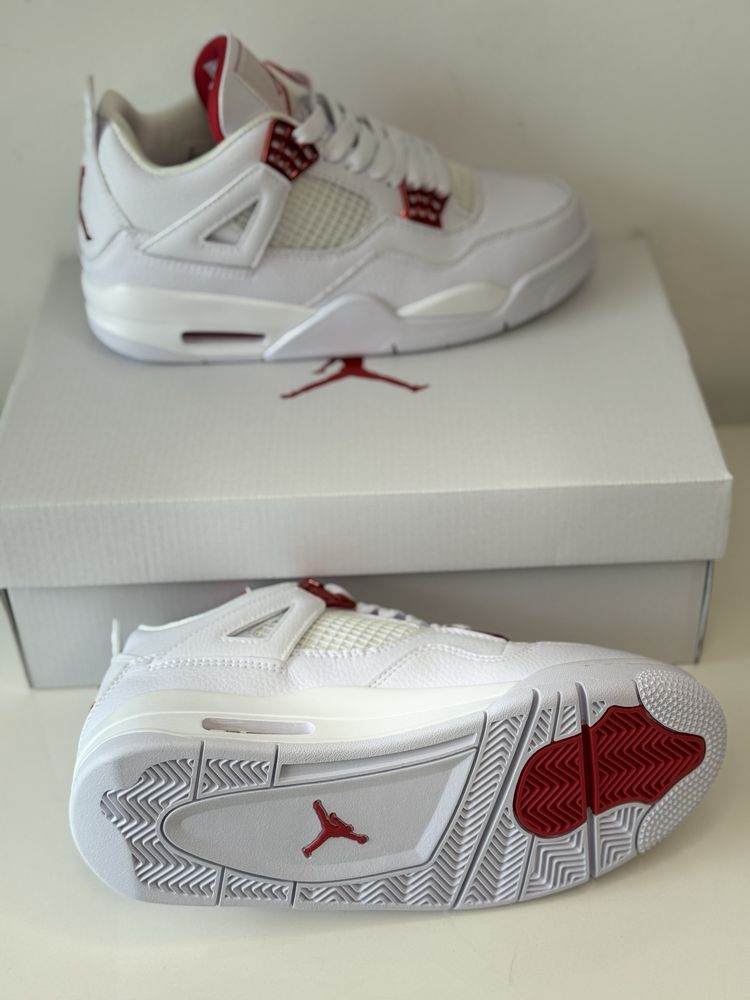 Air Jordan 4 Retro Metallic Red