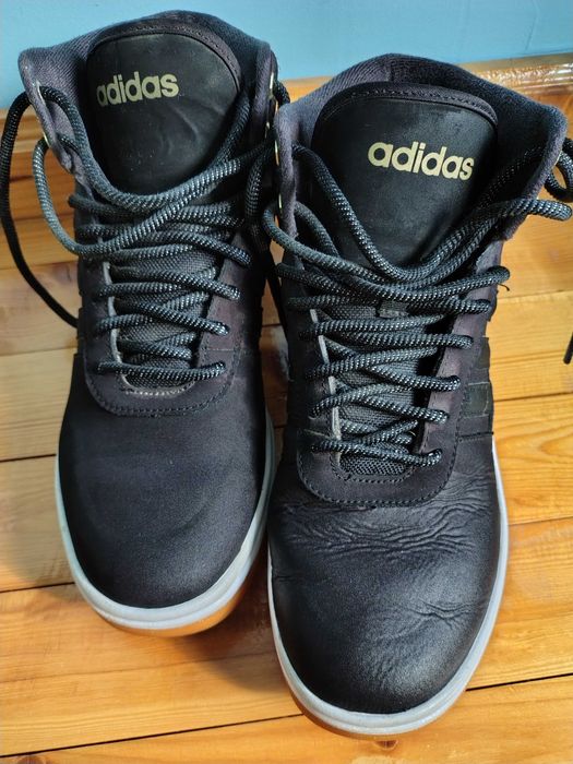 Спортни обувки за момче