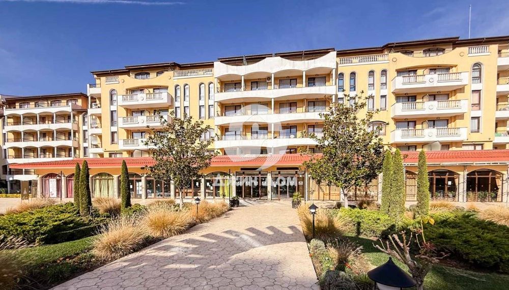 Продава се Двустаен апартамент в к.к. Слънчев бряг - 55 кв.м за 821 €/кв.м - Снимка #9