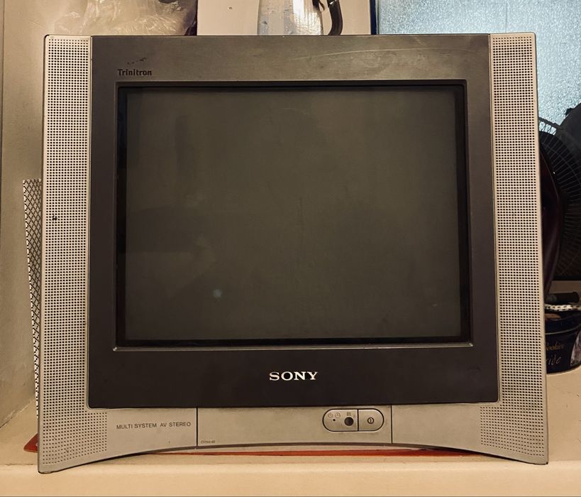 продам телевизор sony