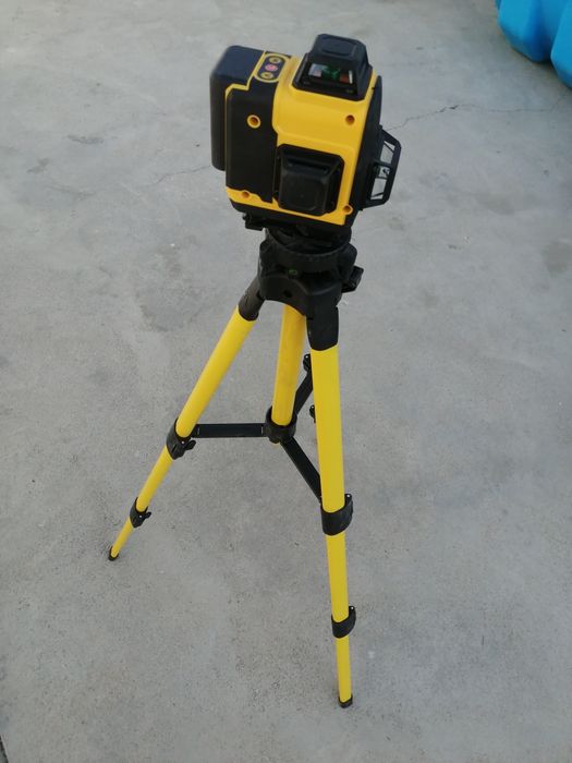 Lazer DEWALT 4D srochni sotiladi