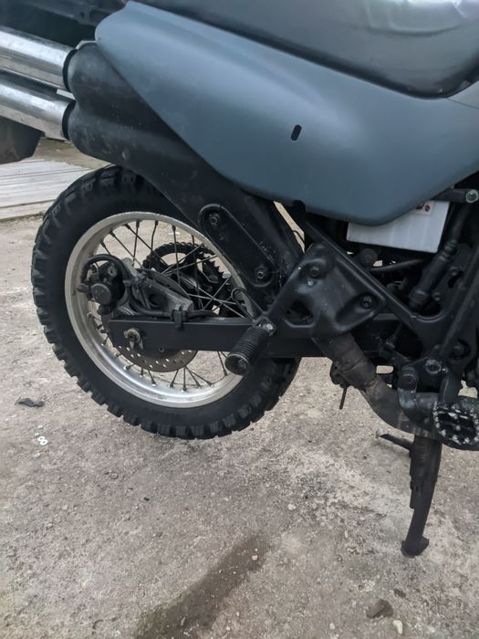 Honda Transalp xl600( Motocicleta Touring, enduro)