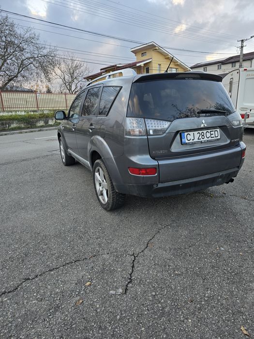 Vand suv Mitshubishi outlander 4x4