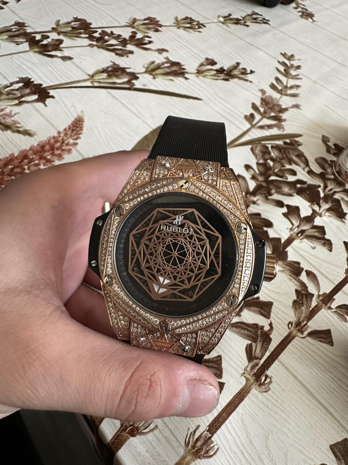 Мъжки луксозен часовник Hublot Big Bang  Sang King Gold