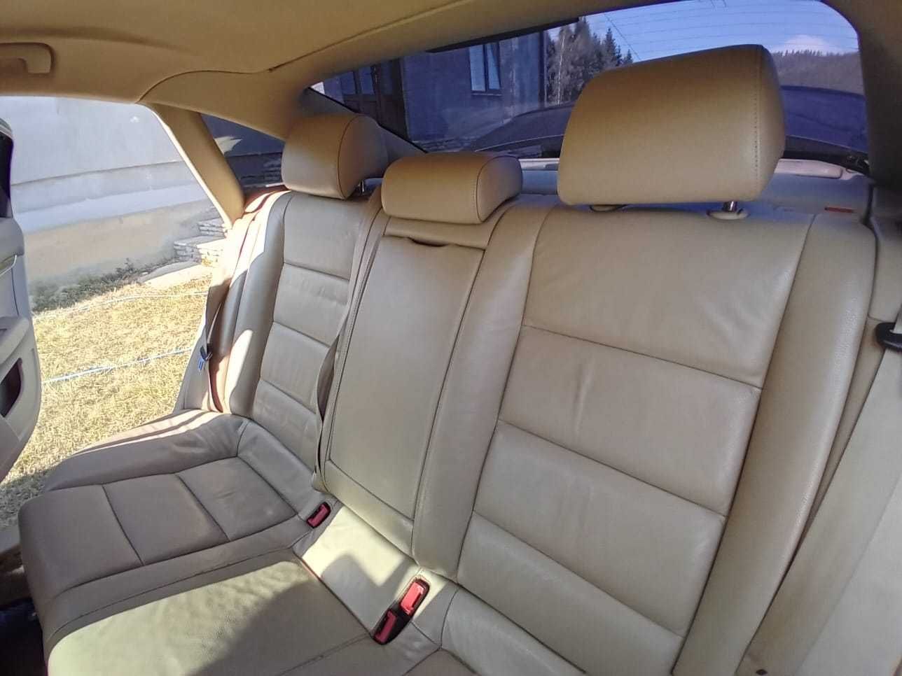 Audi A6 Quattro se vinde