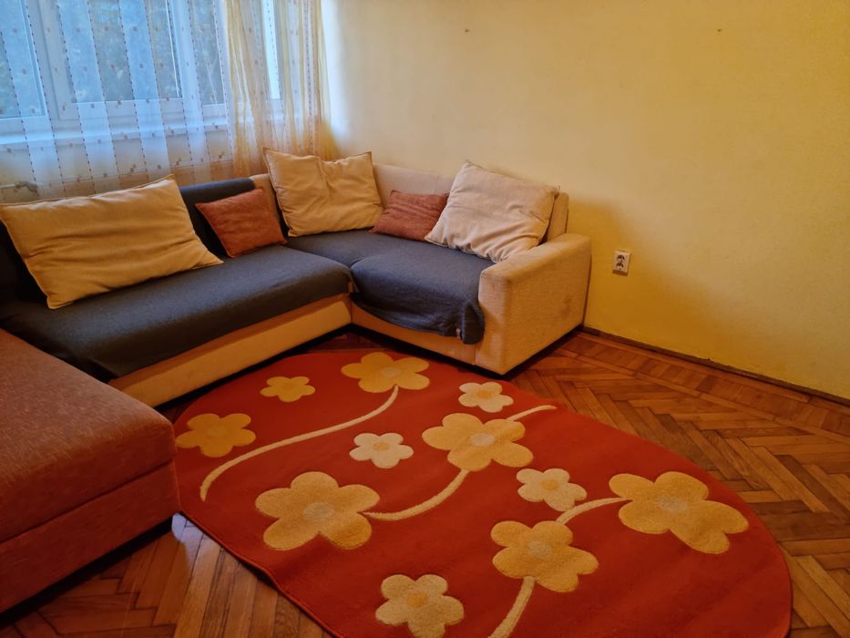Inchiriez apartament 3 camere Petre Ispirescu,zona Facultatii de Drept