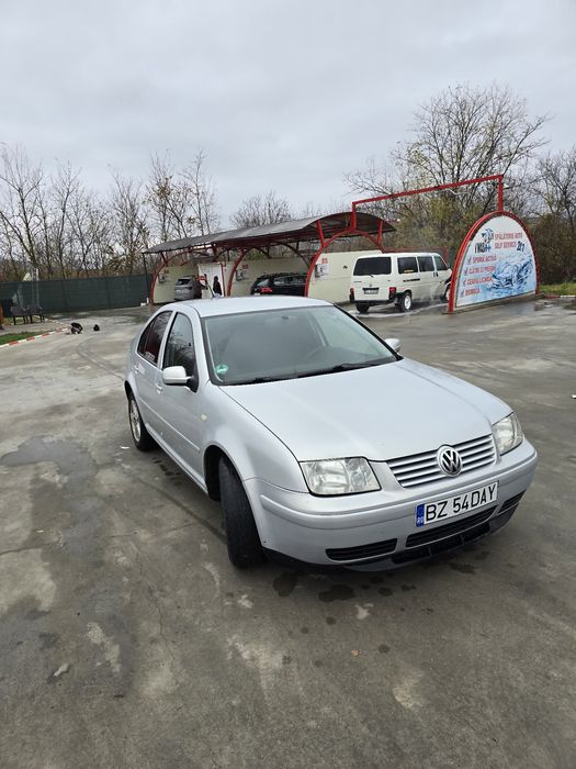 Vând Volkswagen Bora