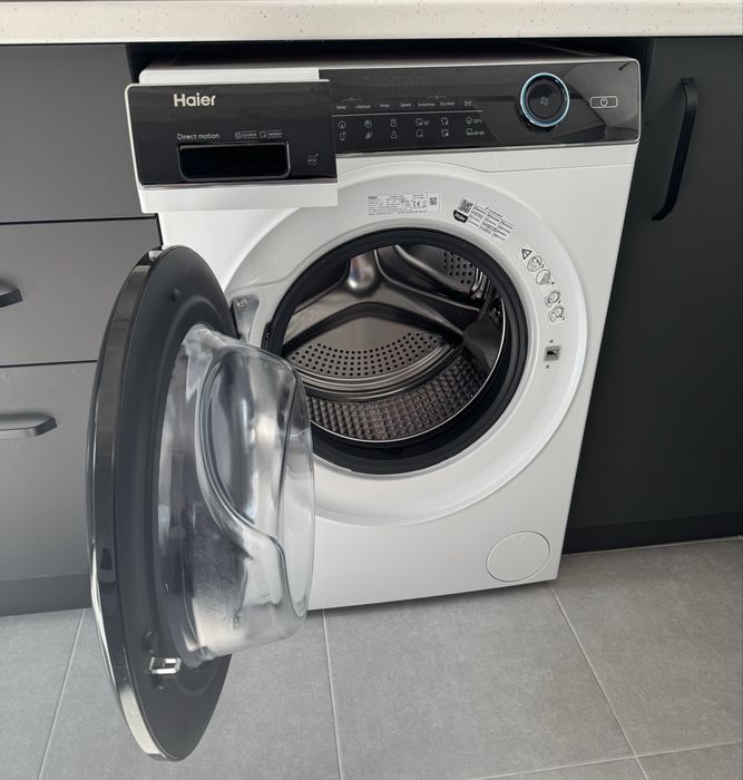 Пералня със сушилня Haier като нова