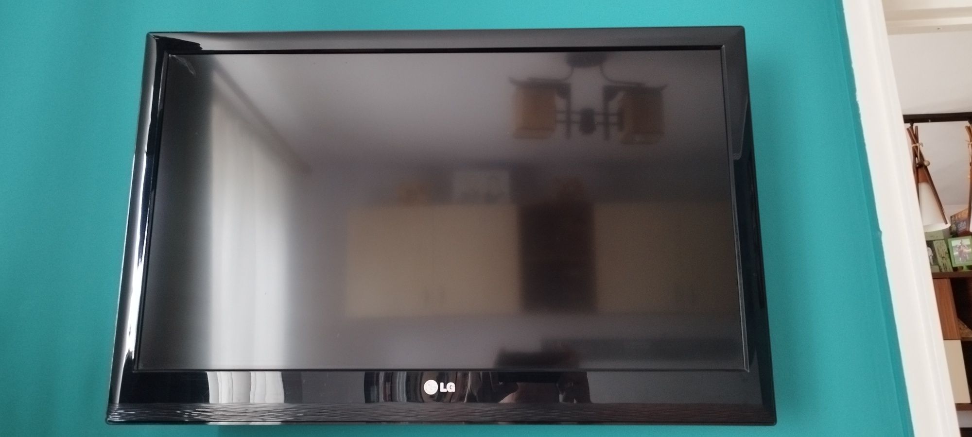 Televizor LG diag.80cm