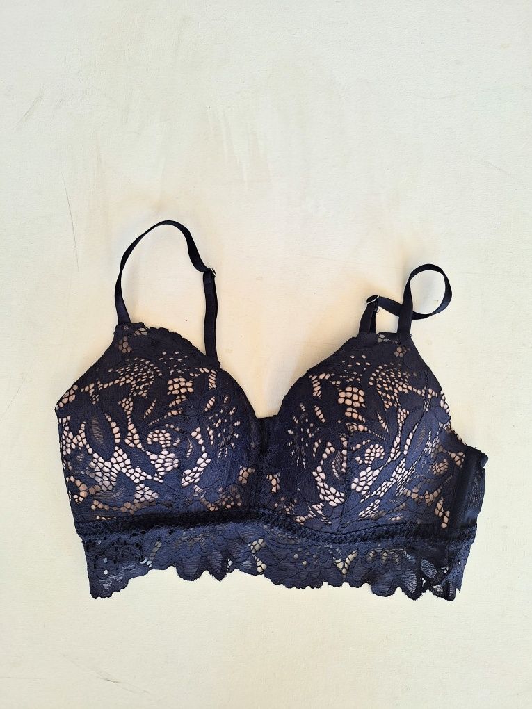 Hunkelmoller красив сутиен 34D