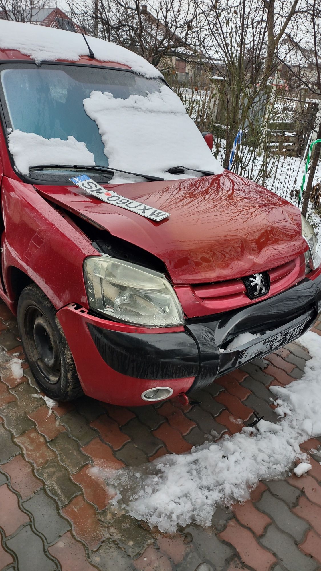 Peugeot Partner 2.0 HDI, 2006 , ușor avariată.