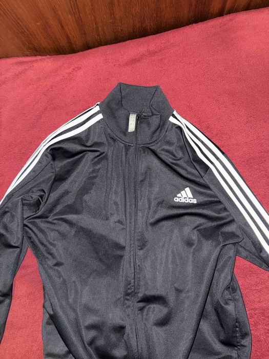Adidas Essentials Tracksuit екип три ленти XL размер