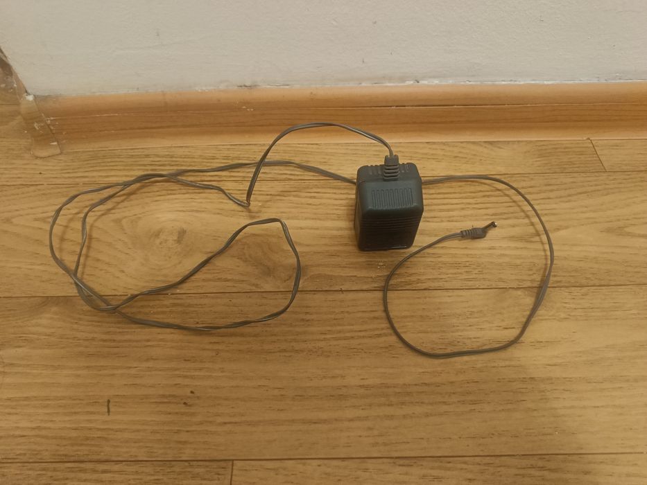 Очень много разъёмов для устройств.