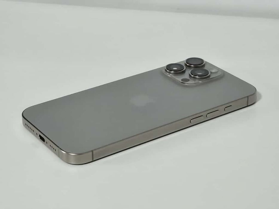 iPhone 16 Pro Max Natural Titanium - 256GB - Ca nou