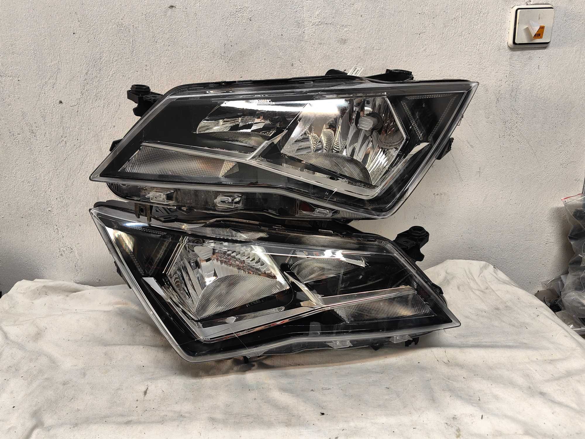 Оригинални фарове Сеат Атека  Seat Ateca Led