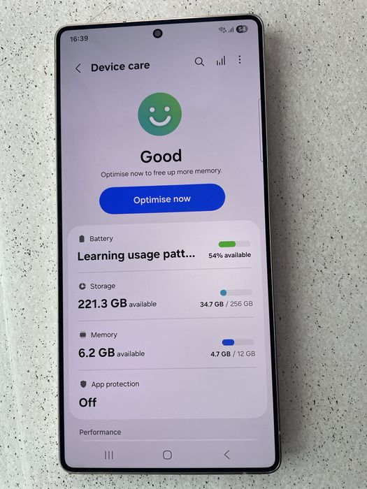 Samsung S25 Ultra impecabil