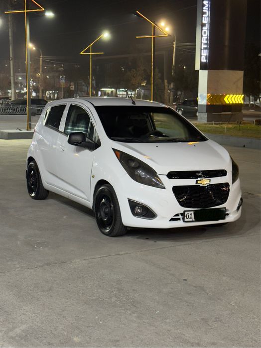Spark 1.25L.  2012 yil. Avtomat. Metan.