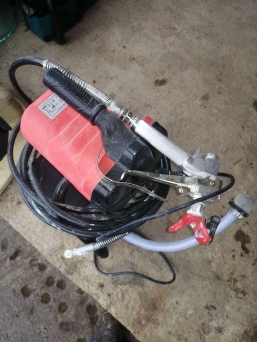 Pompă zugrăvit yato