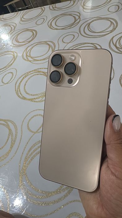 Айфон 16 про макс 256 гб сост идеал