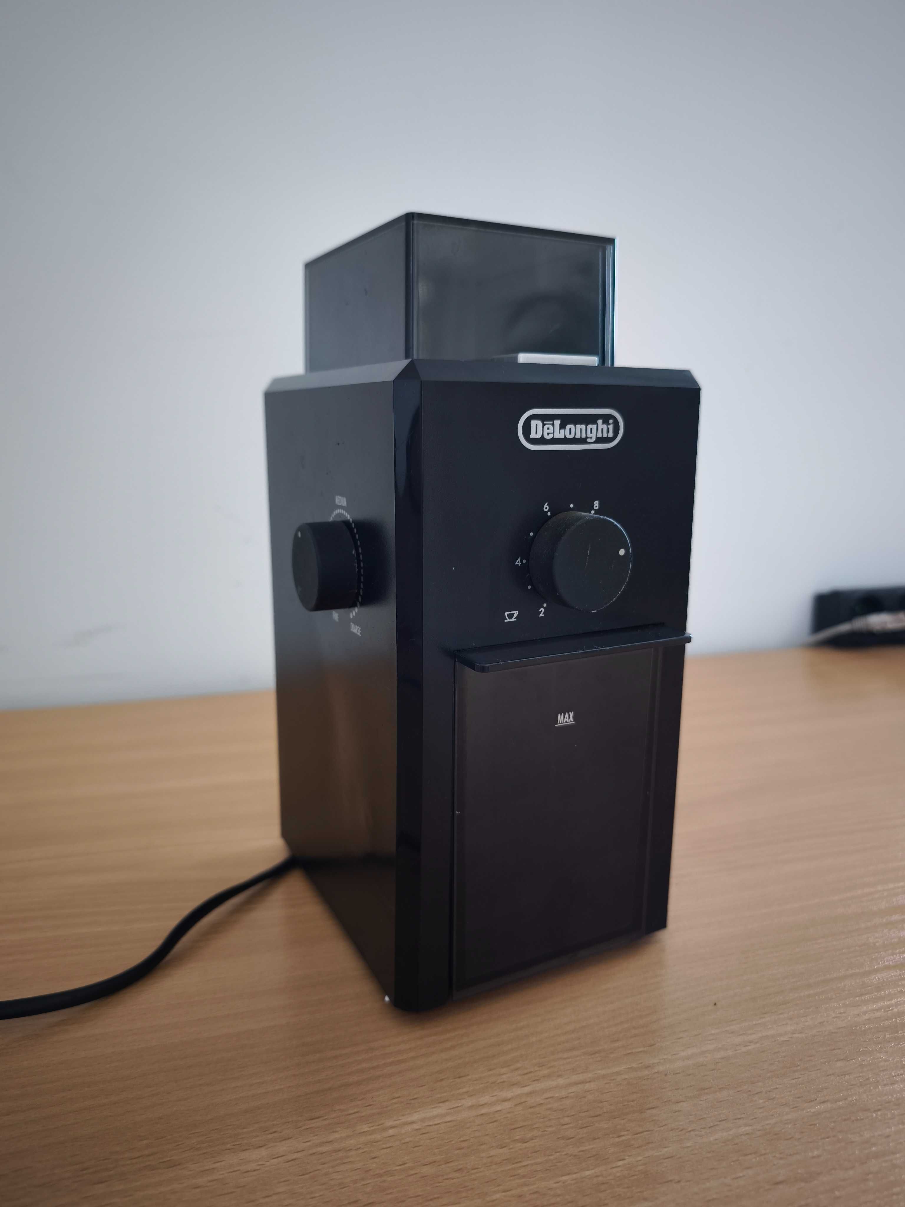 Кафемелачка De'Longhi KG79