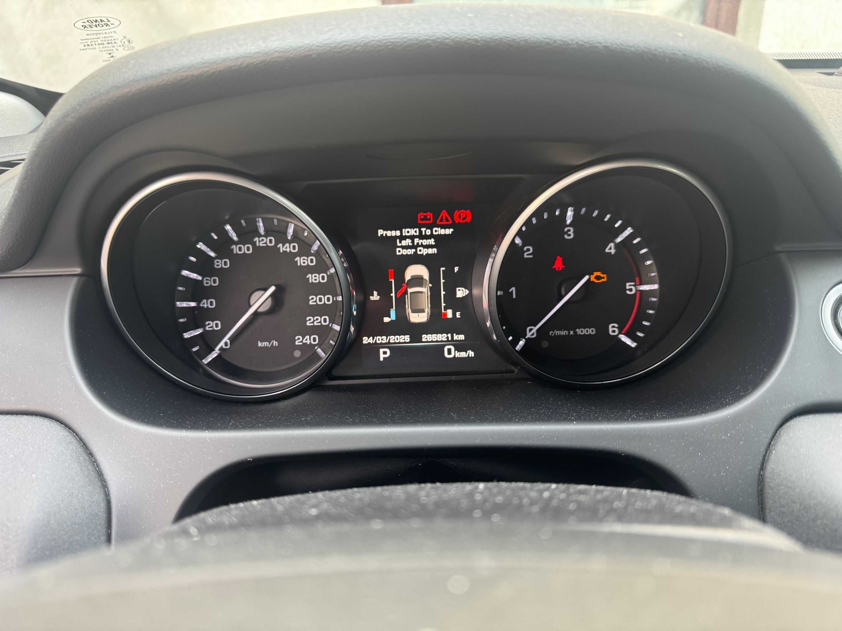 Land Rover Discovery Sport 2.0 Diesel 180 CP 4x4