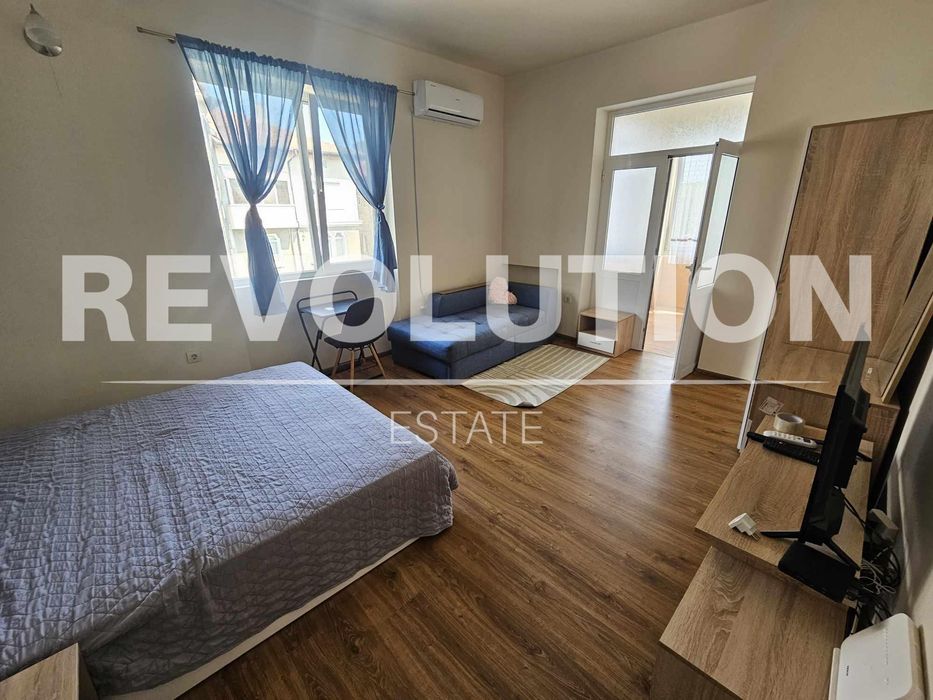 Дава се под наем Двустаен апартамент в Варна, Център - 70 кв.м за 450 € - Снимка #1