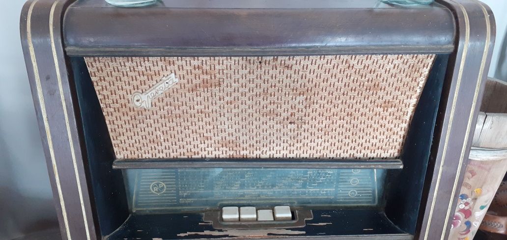 Aparat vechi radio Opereta 230 euro