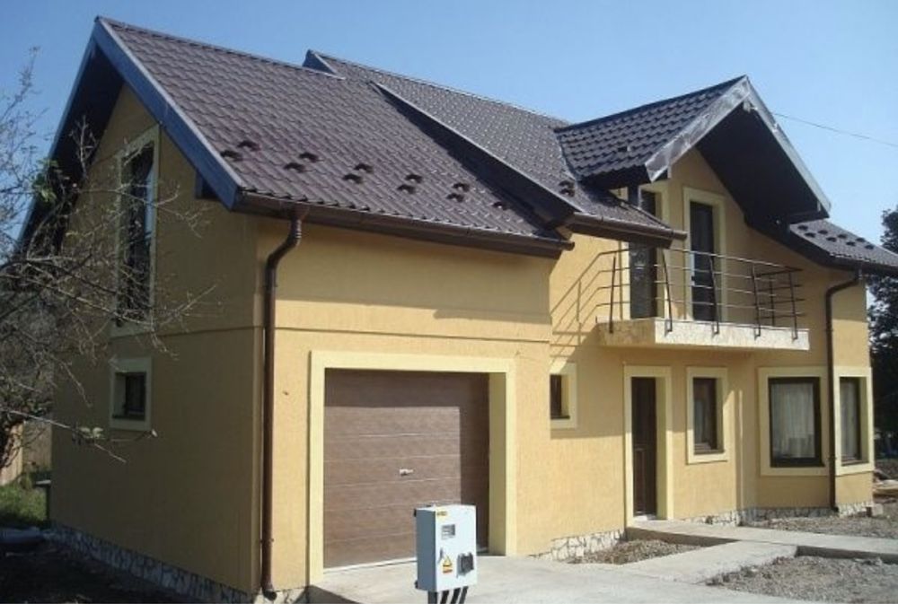 Vând case pe structură metalică modulare