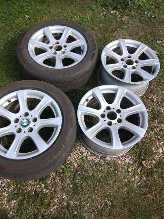 Vînd Jante cu cauciucuri de iarna