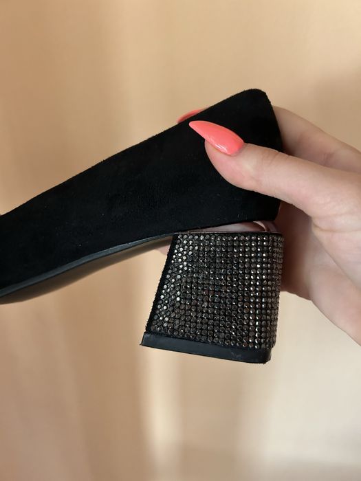 Дамски обувки на ток