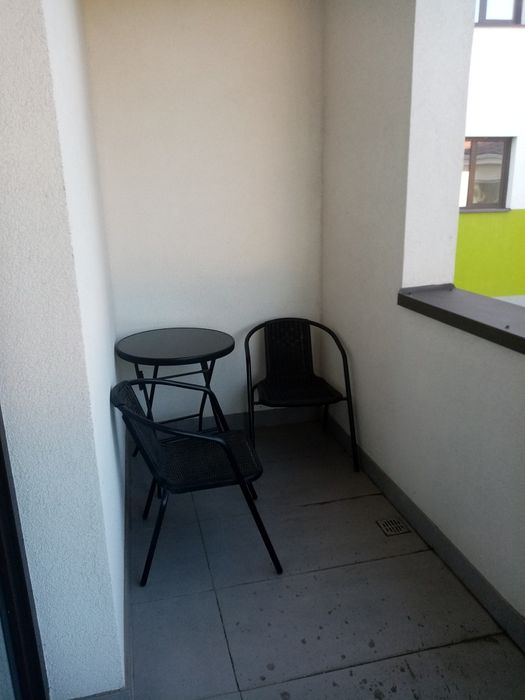 Închiriez apartament