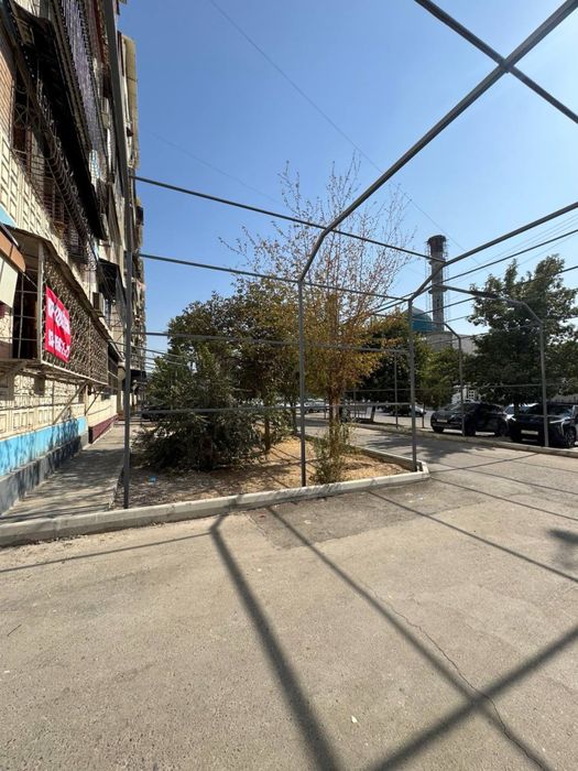 Под Офис Кушбеги 1-Линия Вдоль дороги 82 кв.м под любой бизнес