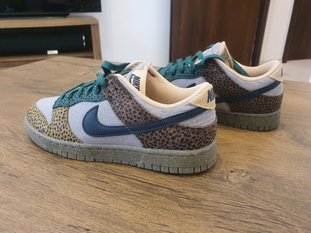 Vand adidasi Dunk Low mărimea 40