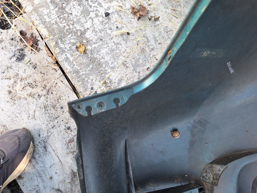 Задна броня за Mazda 323f 90-94г.