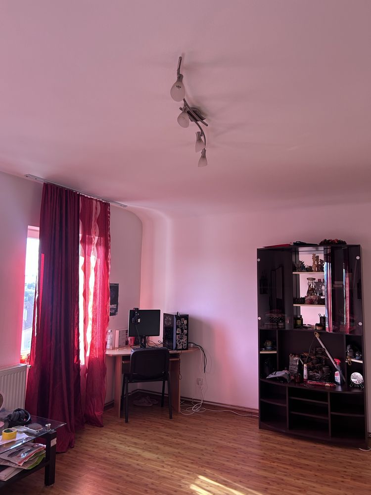 Caut colegă de apartament