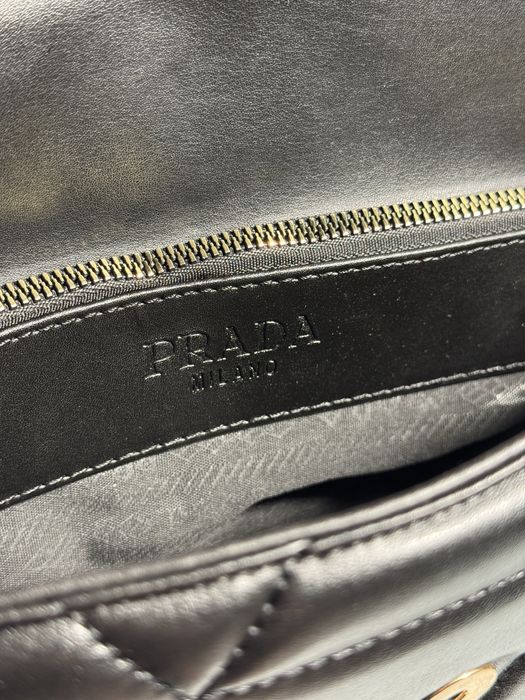 Дамска чанта Prada