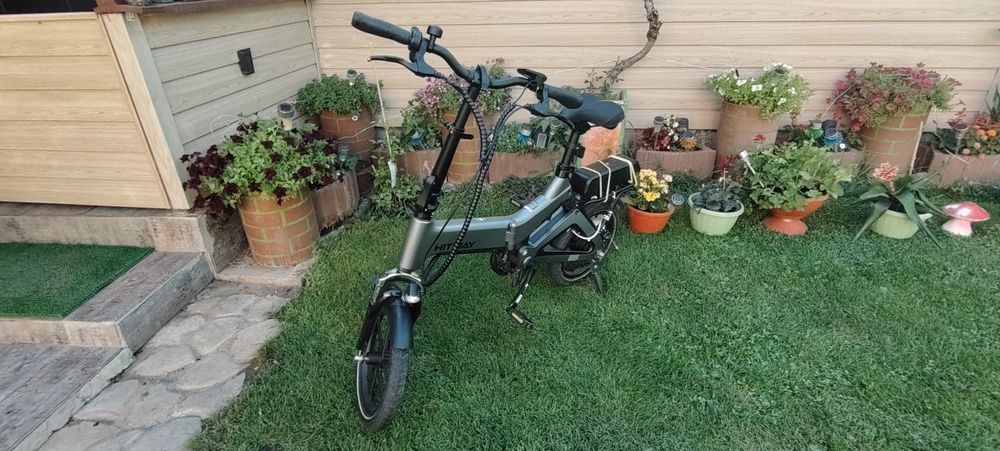 Vând bicicleta electrica HITWAY