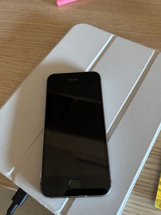 Iphone 5S, цвет: серый