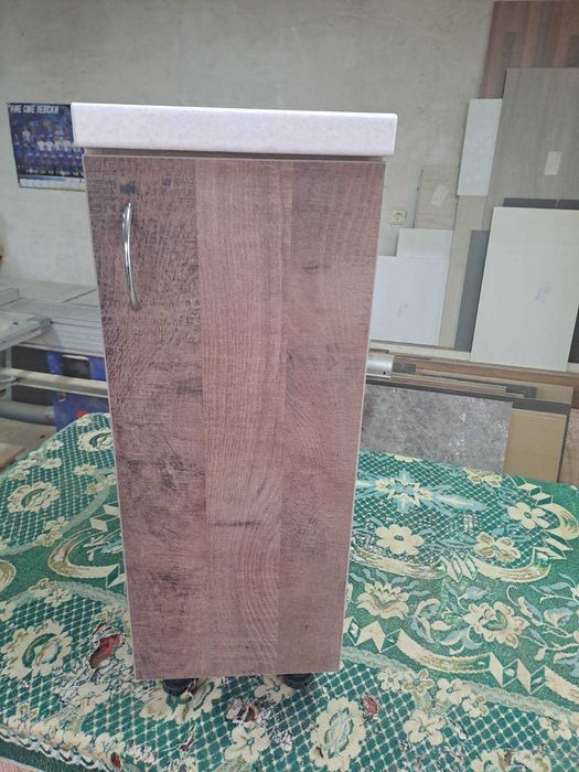 Кухненски шкаф .